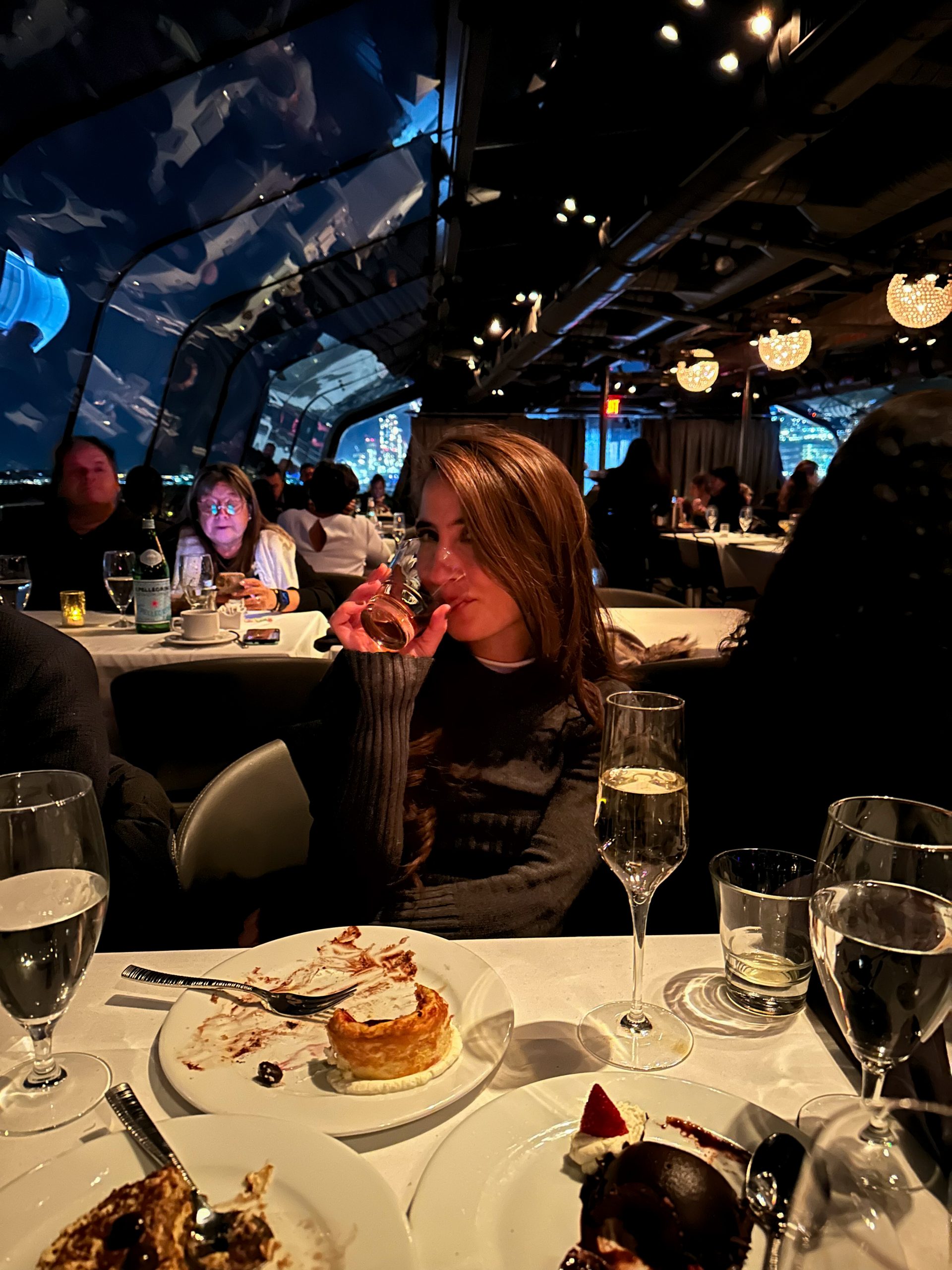Bateaux Dinner Cruise NYC