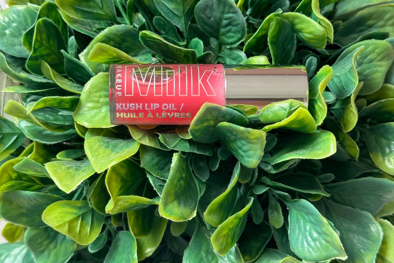 milk kush lip oil