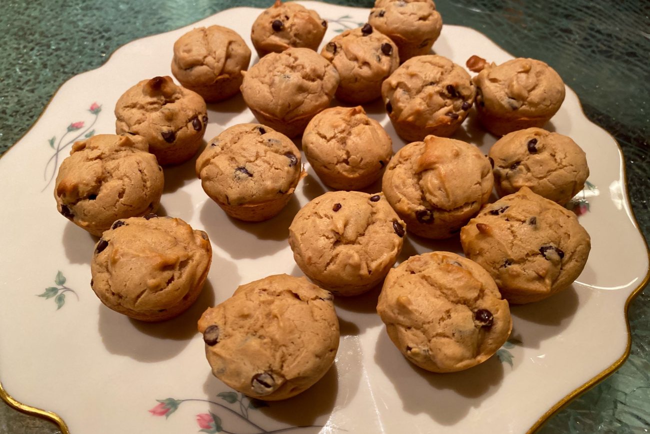 peanut butter chocolate chip muffins