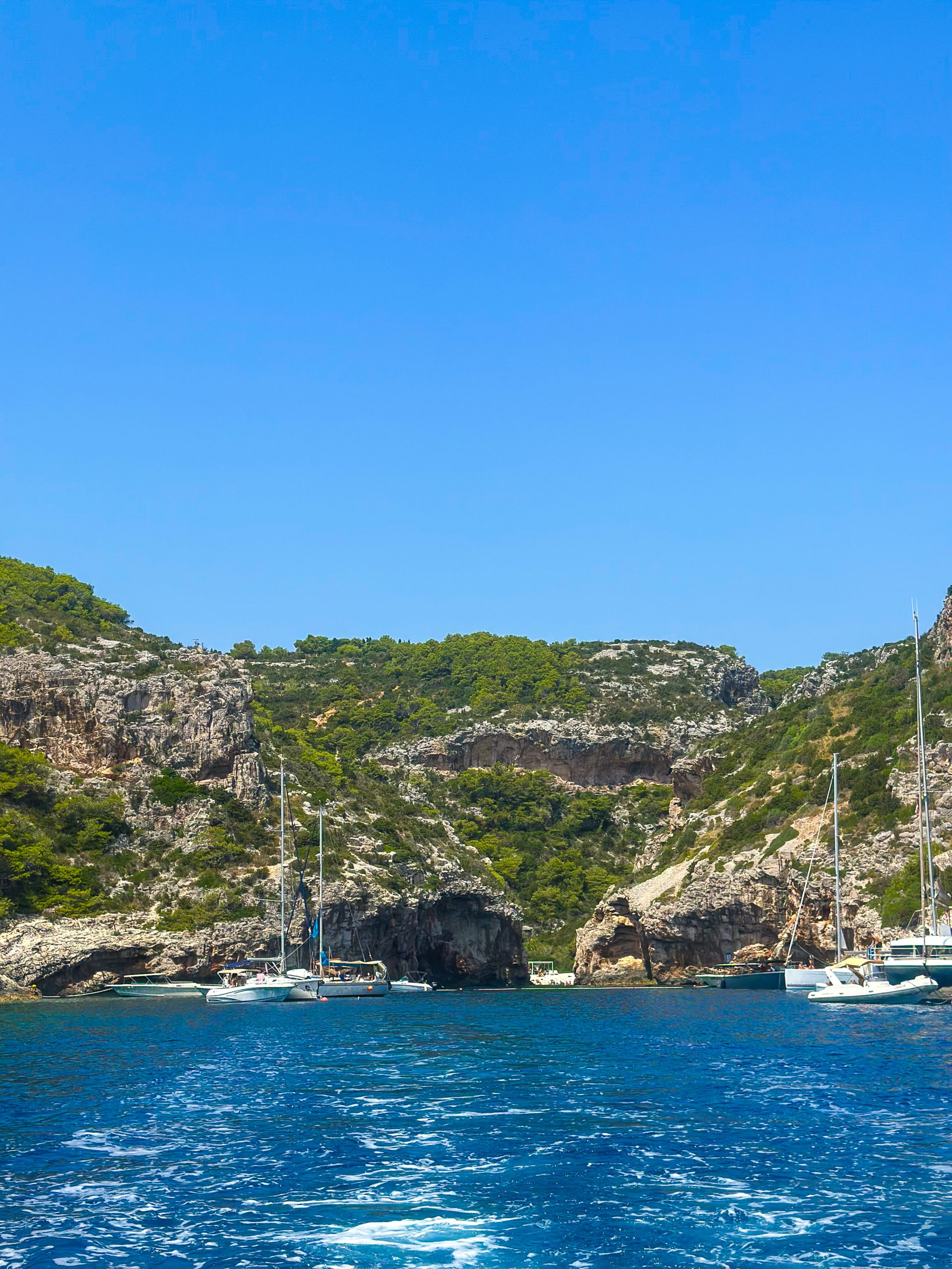 stiniva bay vis croatia