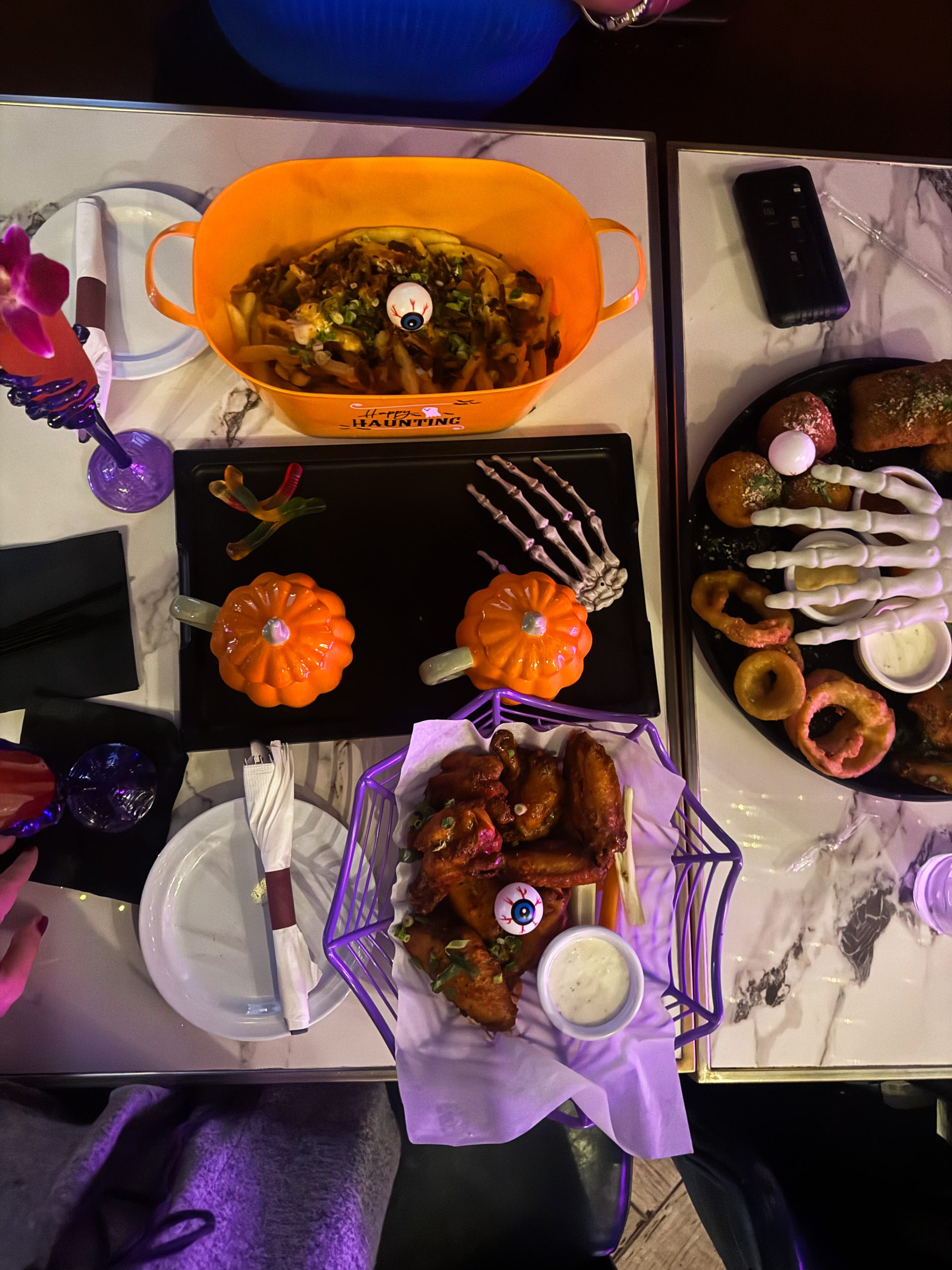 mosterbash sugar factory nyc halloween theme restaurants nyc