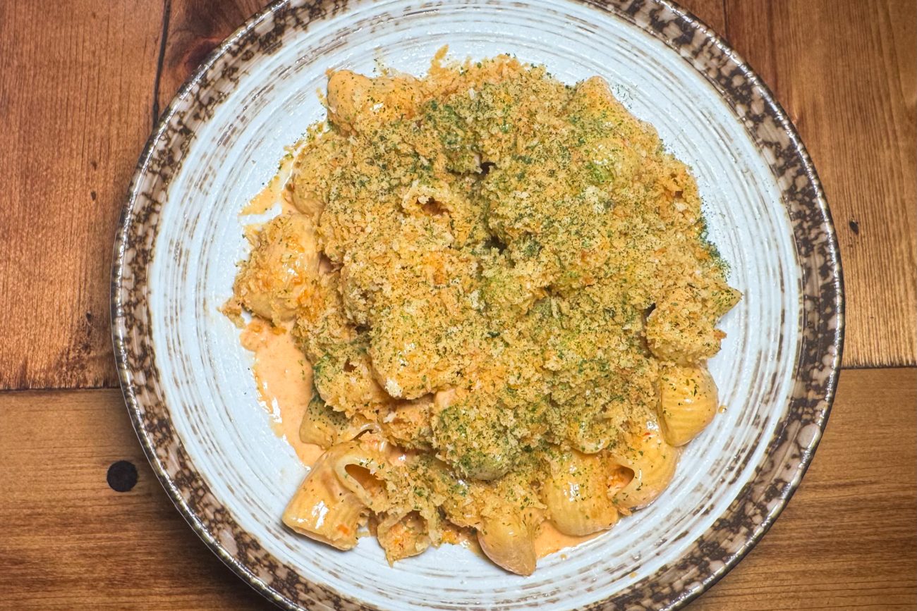 Golden Hof rose rigatoni with smoky sauce and breadcrumb topping - best kroean restaurant nyc 